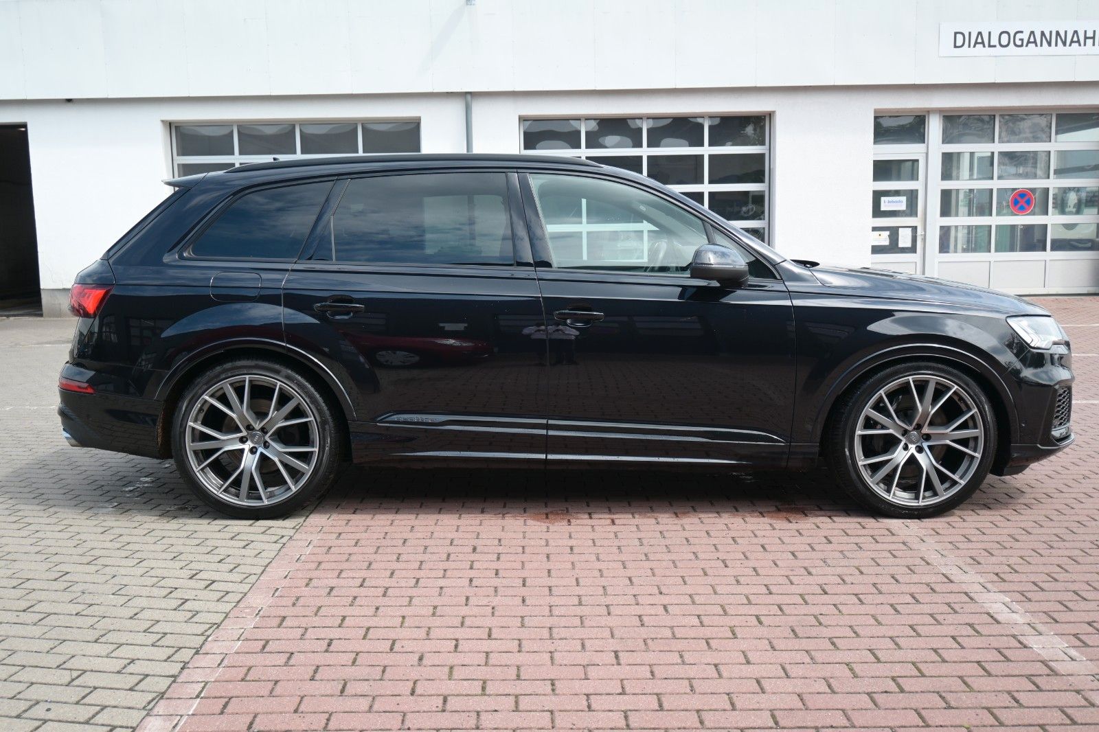 Fahrzeugabbildung Audi SQ7**Mietkauf** TDI*MASS*LUFT*360°*PANO