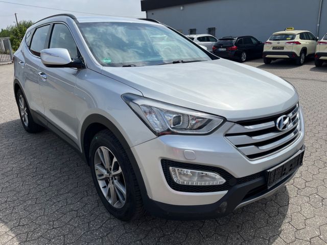 Hyundai Santa Fe 2.2 4WD Webasto Kamera Leder Xenon Navi