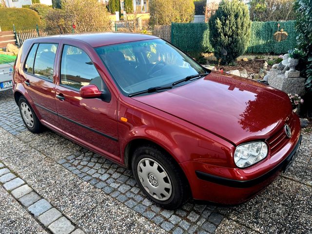 Volkswagen Golf 4 1.4 16v orig. 49000km Tüv NEU
