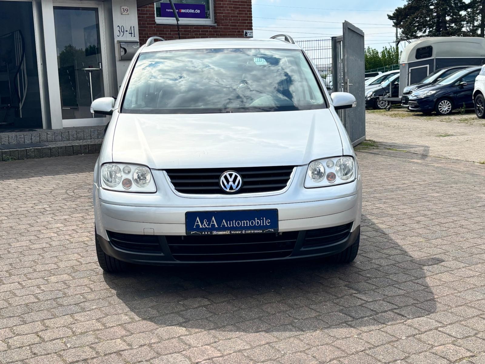 Volkswagen Touran Trendline 1-Hand, Automatik, AHK