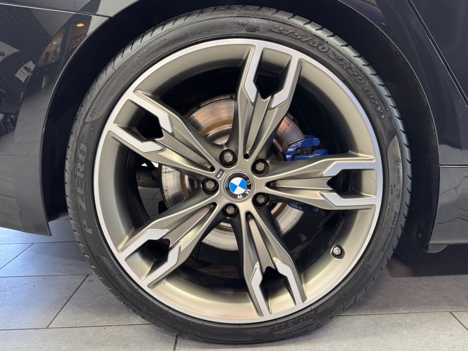 Fahrzeugabbildung BMW M550d xDrive Touring|PANO|NAVI|AHK|1.HAND