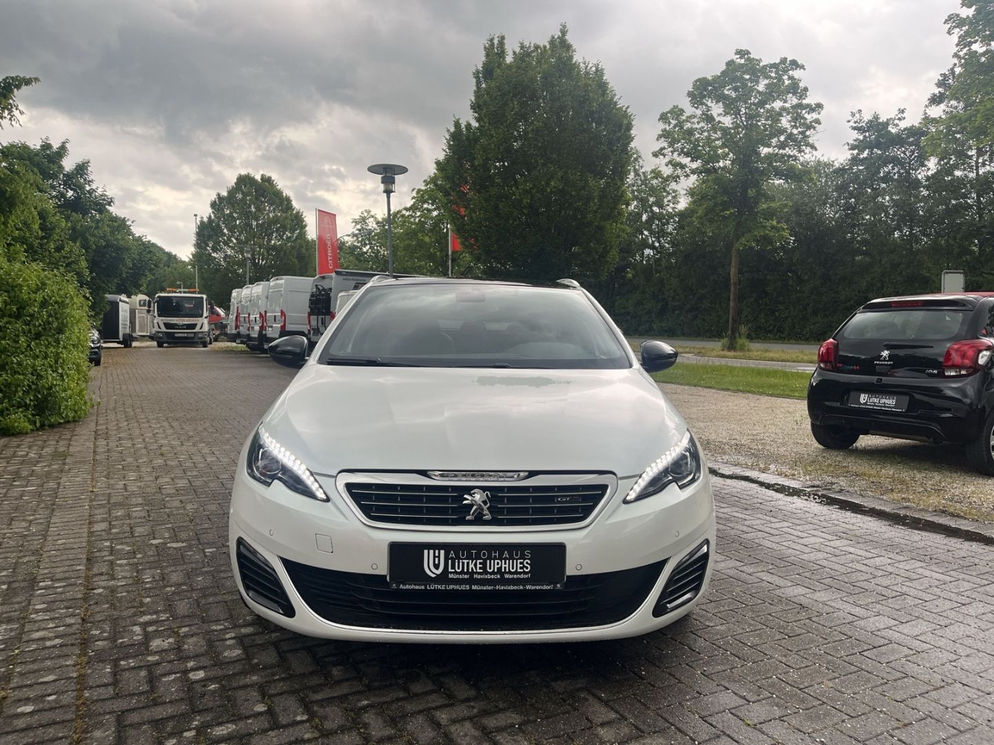 Fahrzeugabbildung Peugeot 308 SW GT BlueHdi 180 EAT6 Sportpaket Panorama