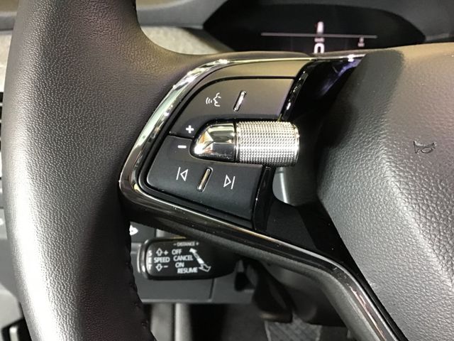 Fahrzeugabbildung Skoda Enyaq 60 Batteriezertifikat/Navi/Tempo/1-Hand