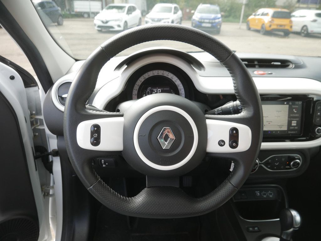 Fahrzeugabbildung Renault Twingo E-Tech KLIMA PDC SHZ RÜCKFAHRKAMERA NAVI