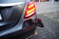 Fahrzeugabbildung Mercedes-Benz E 300 e Lim. Avantgarde 360-Kam Navi LED SHZ SD