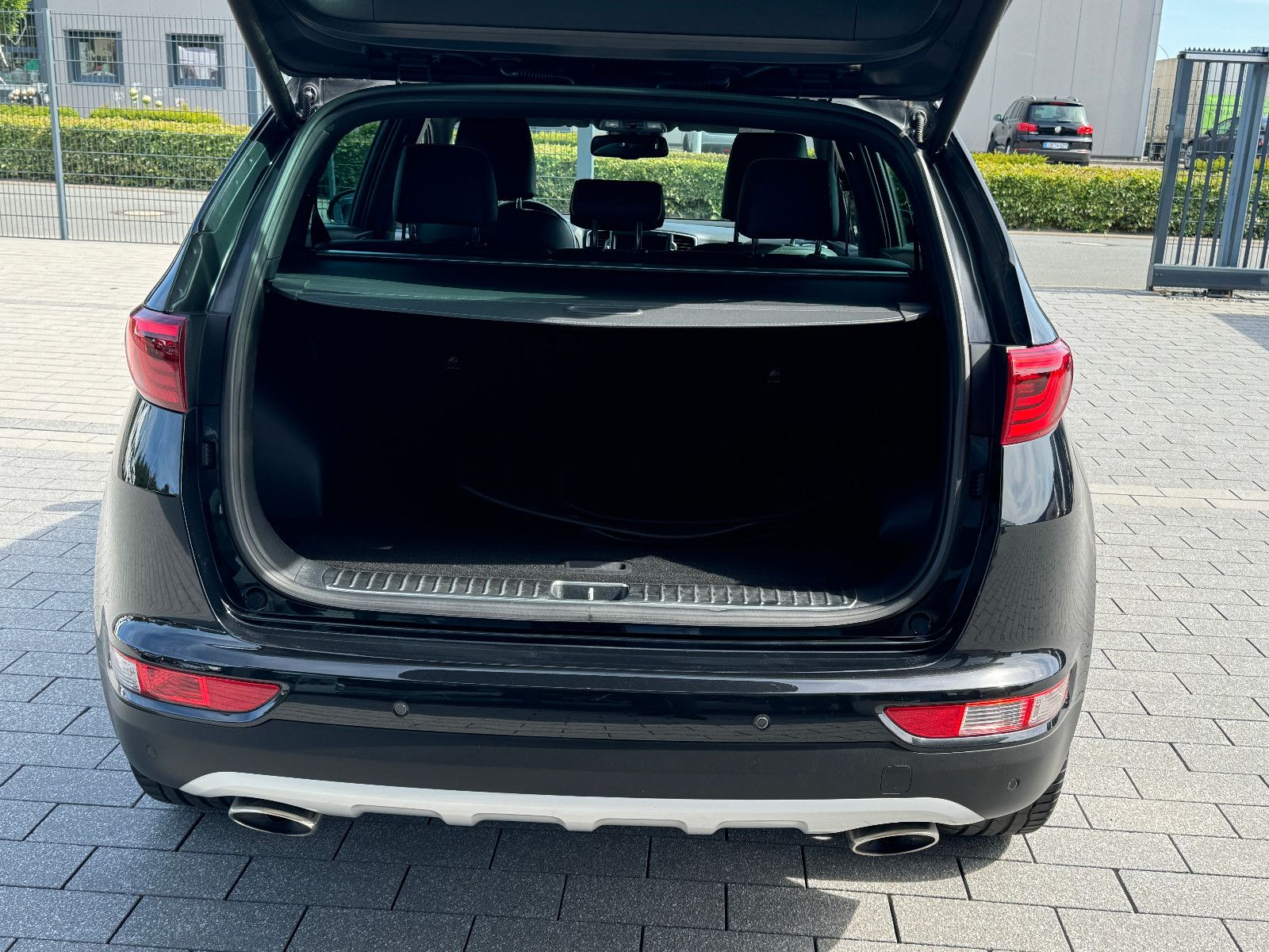 Fahrzeugabbildung Kia Sportage GT-Line 4WD,Navi,Leder,Sitzh,Kamera v+h