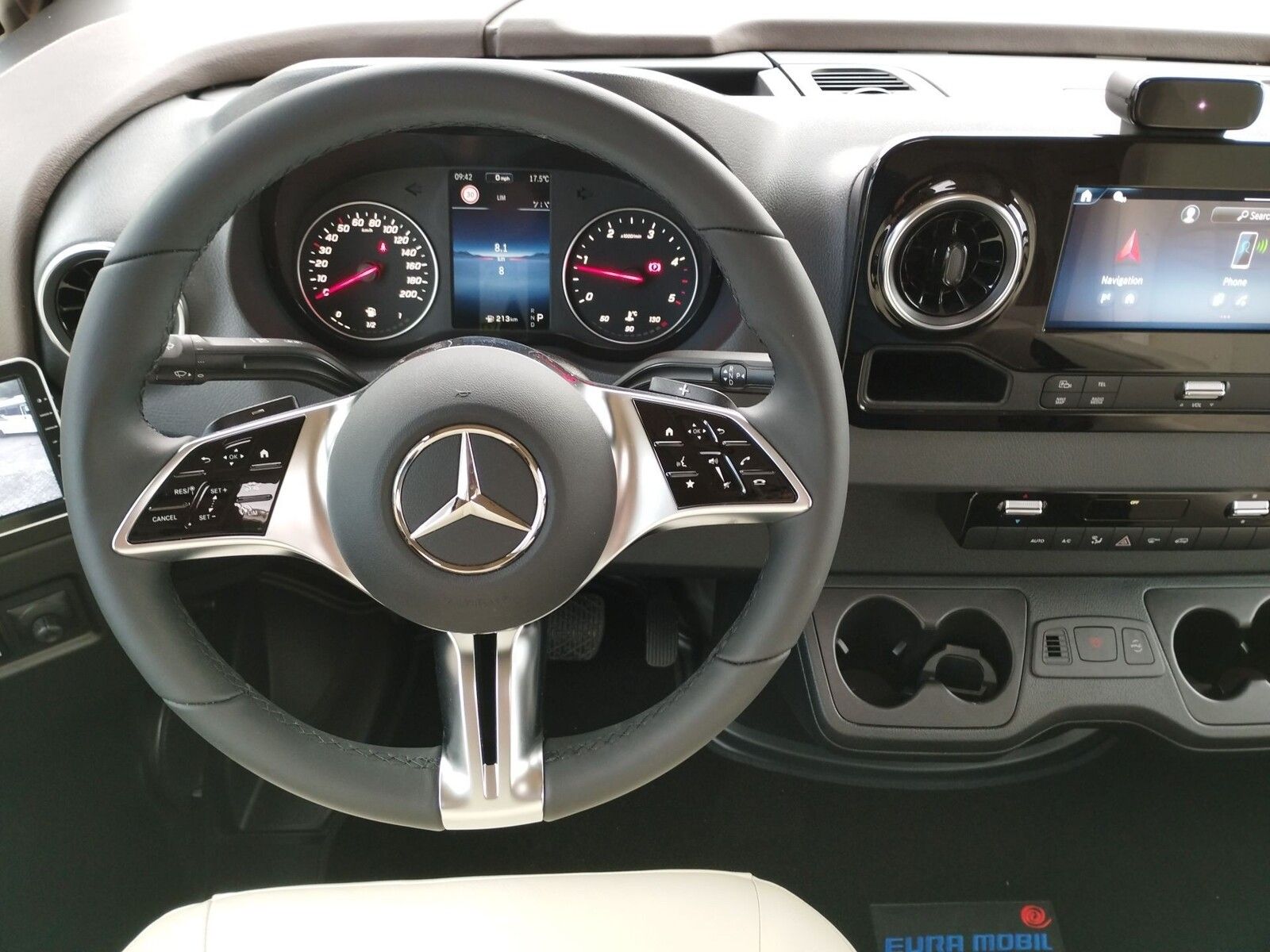 Fahrzeugabbildung Eura Mobil Integra Line GT IL 726 QF Mondial+, Mark.,170PS