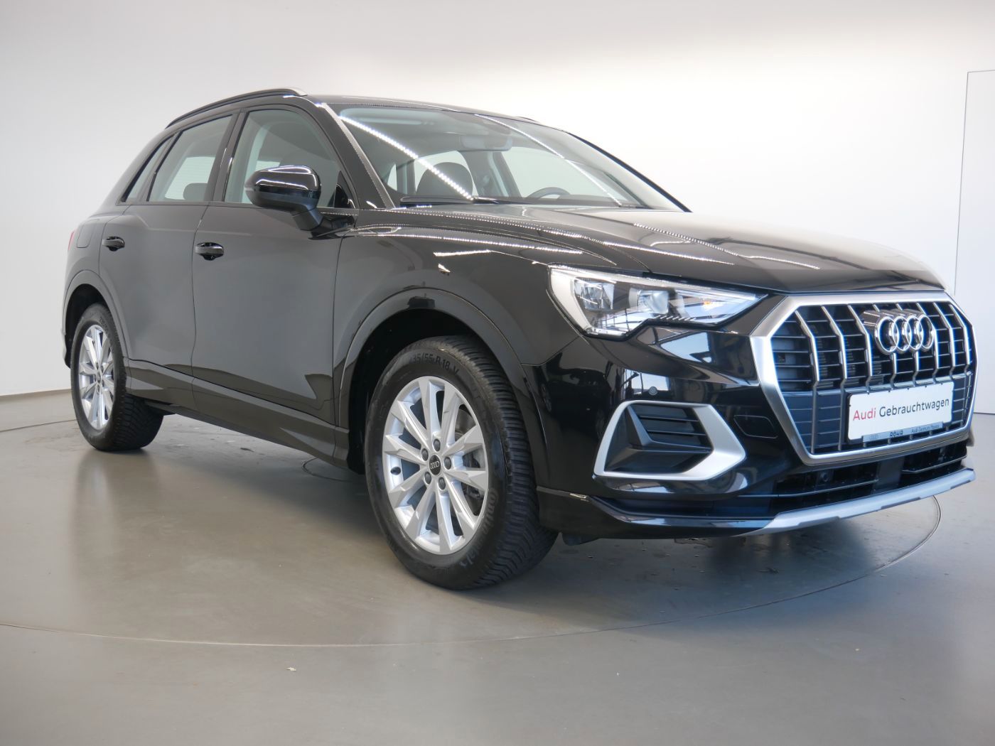 Audi Q3 35 TFSI advanced LED AHK PDC+ ACC SHZ DAB foto 3