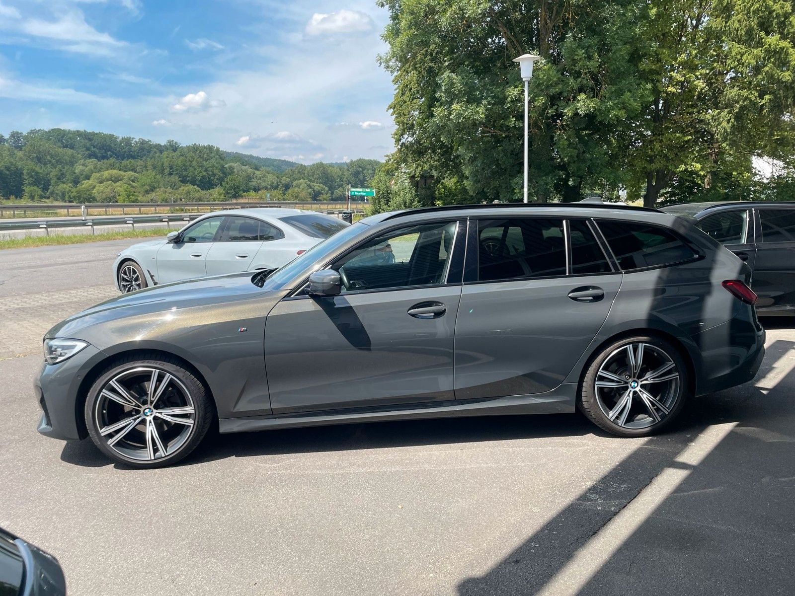 BMW 320d M-Sport Pro LED Navi RFK Pano "19" - TOP foto 3