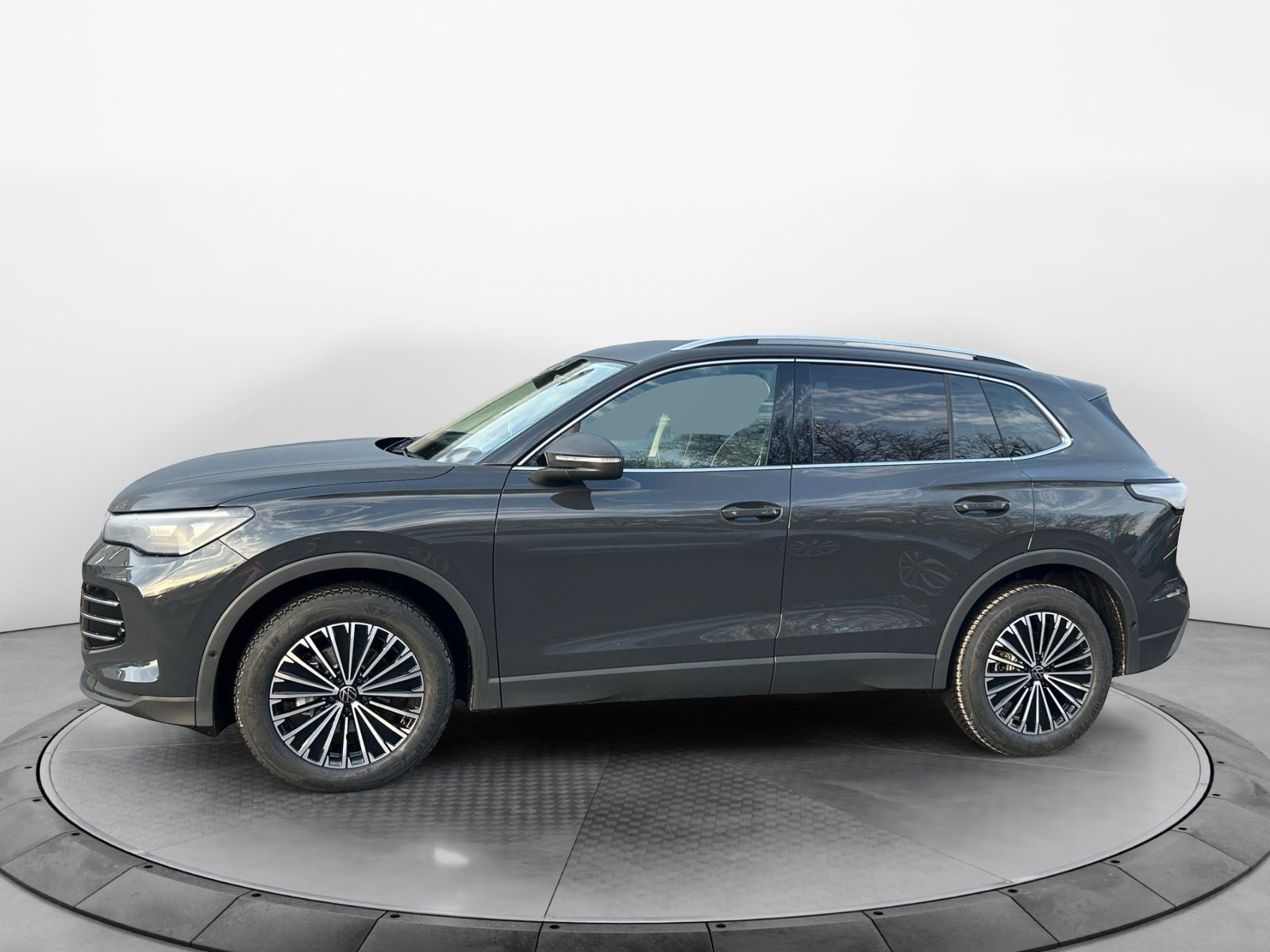 Volkswagen Tiguan 1.5eTSI Elegance DSG Navi LED imagem 3