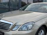 Mercedes-Benz E 220 CDI BlueEfficiency*Automatik*Xenon*Leder* - : Beige, Leder
