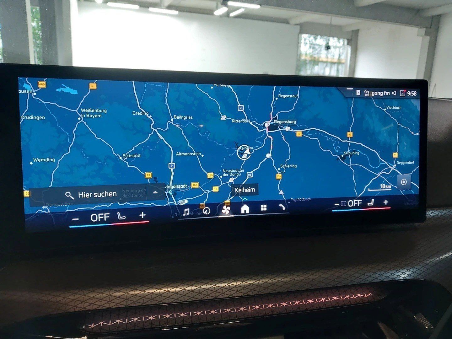 Fahrzeugabbildung BMW 330d xDrive Touring M Sportpaket