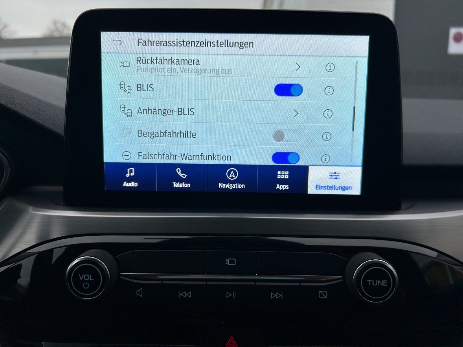Fahrzeugabbildung Ford Kuga 2.5 PHEV Titanium Aut./ACC/KAMERA/NAVI/SHZ/
