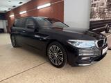 BMW 540d*PANO*HEAD UP* R-KAMERA*AHK*LED* - BMW 540 in Ludwigshafen