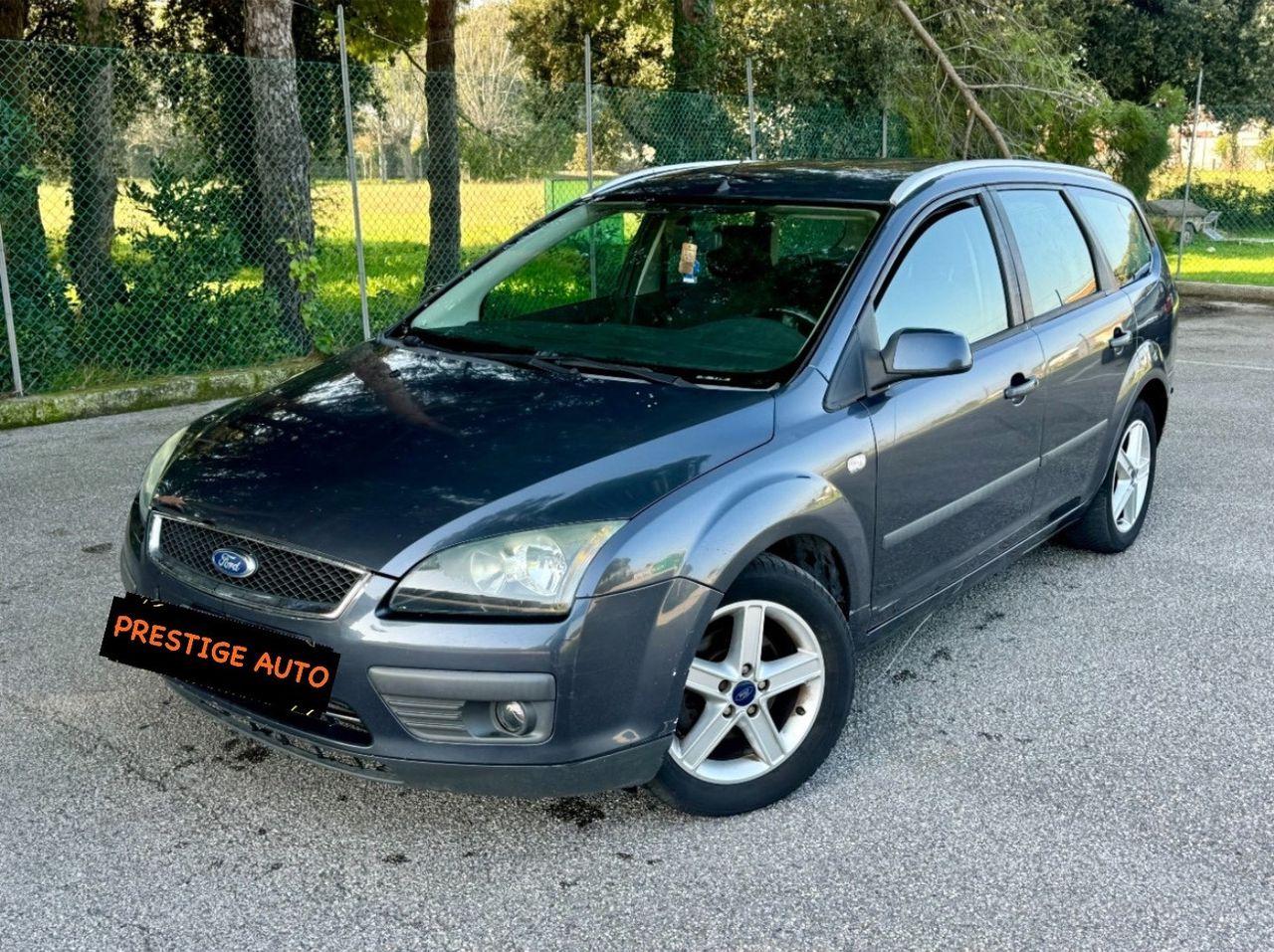 Ford Focus 2006 — вигляд ззаду