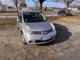 Nissan Note E11 - Nissan Note E11 mit Benzin-Antrieb