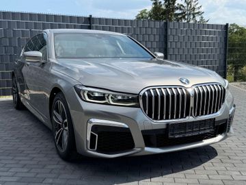 BMW 740 - 4