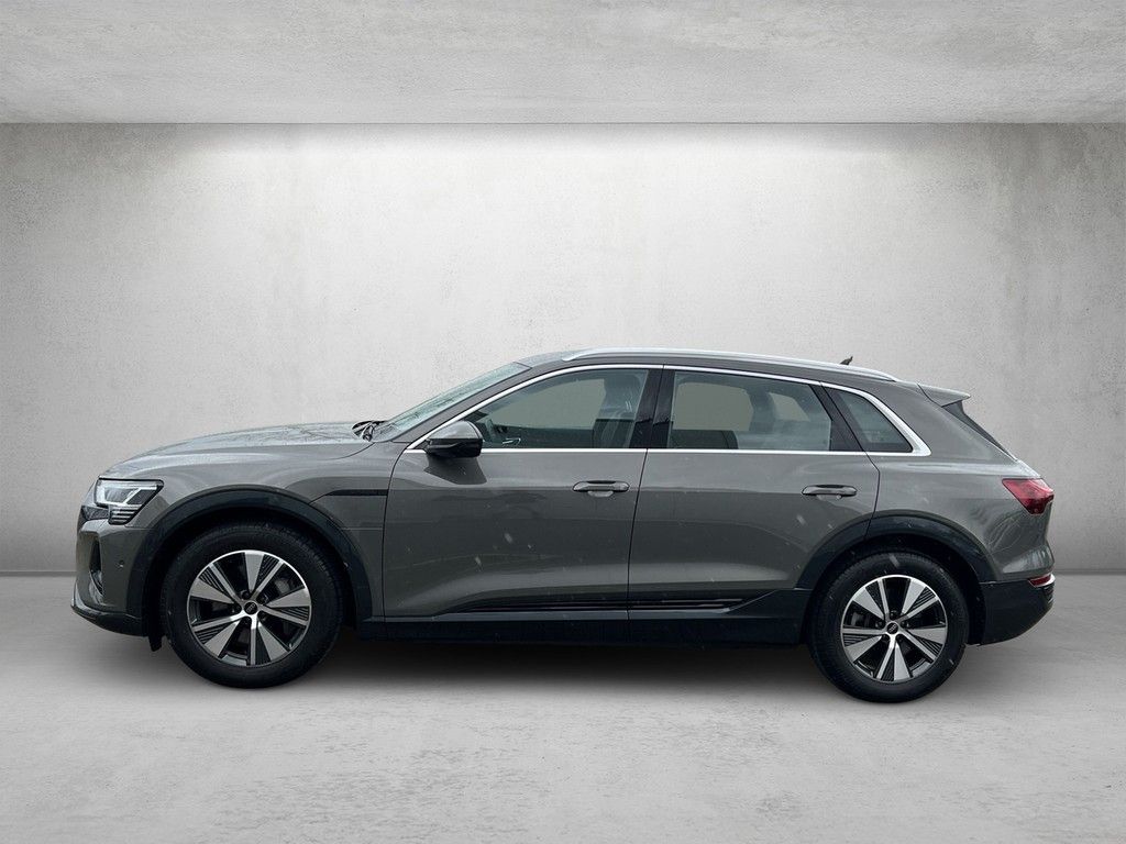 Audi Q8 e-tron advanced 50 quattro SOH94% Matrix AHK foto 3
