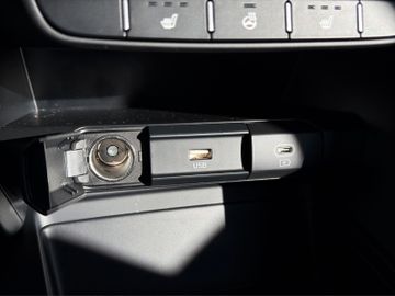 Kia Ceed 1.5 T-GDI Kamera PDC SHZ Klima CarPlay