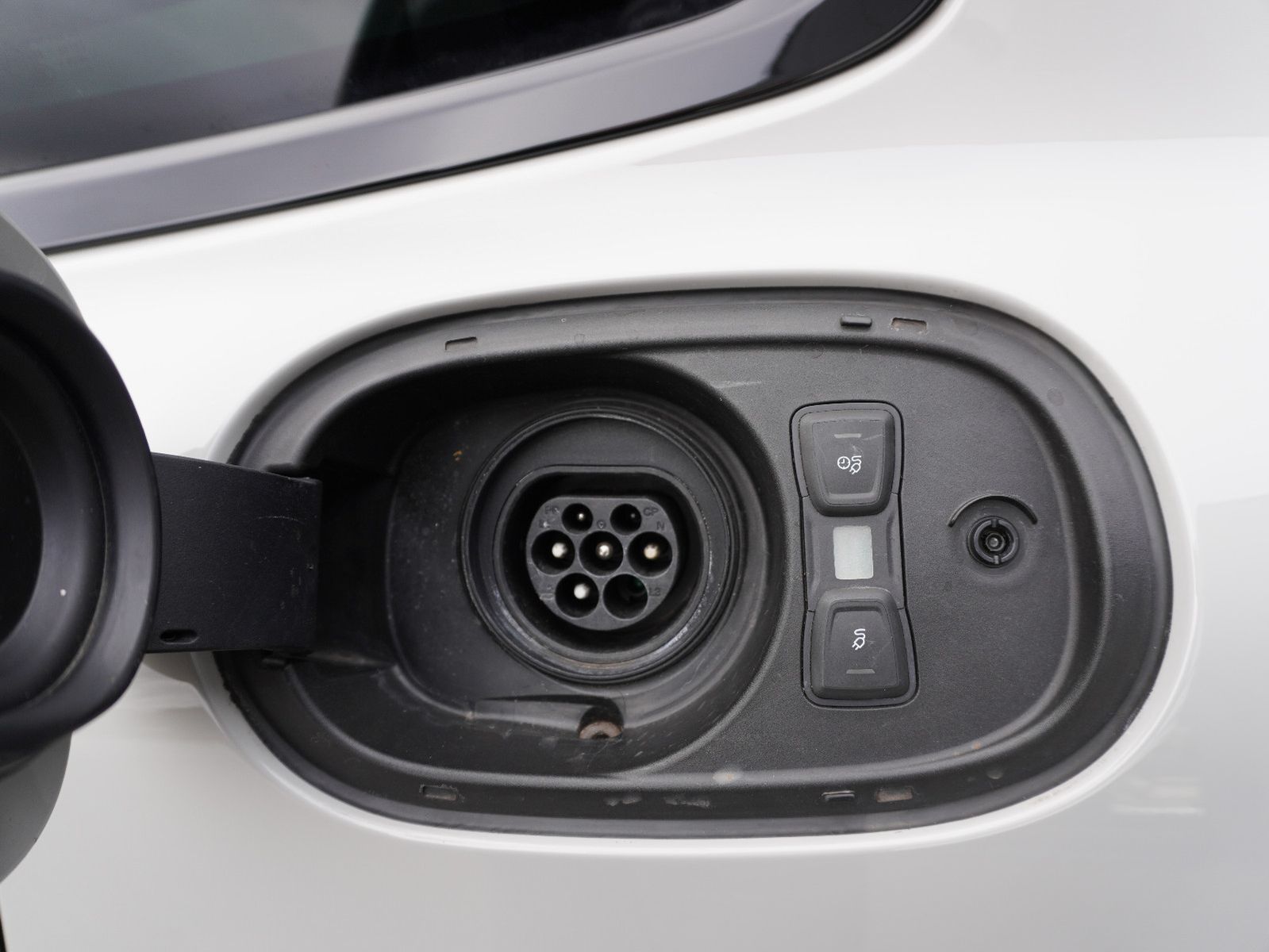 Fahrzeugabbildung Porsche Panamera Sport Turismo 4 E-Hybrid