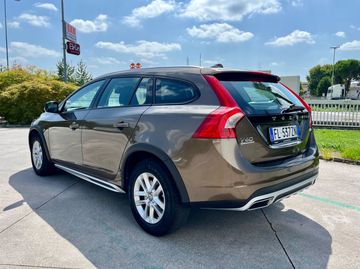 Volvo V60 Cross Country - 3
