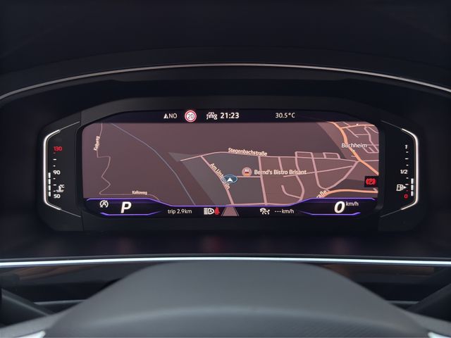 Volkswagen Tiguan R-Line 1.5 TSI DSG*BLACK*DIGITAL*LED*NAVI