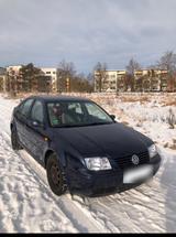 Volkswagen Bora 1.6 Edition Edition - Volkswagen Bora Edition mit Benzin-Antrieb