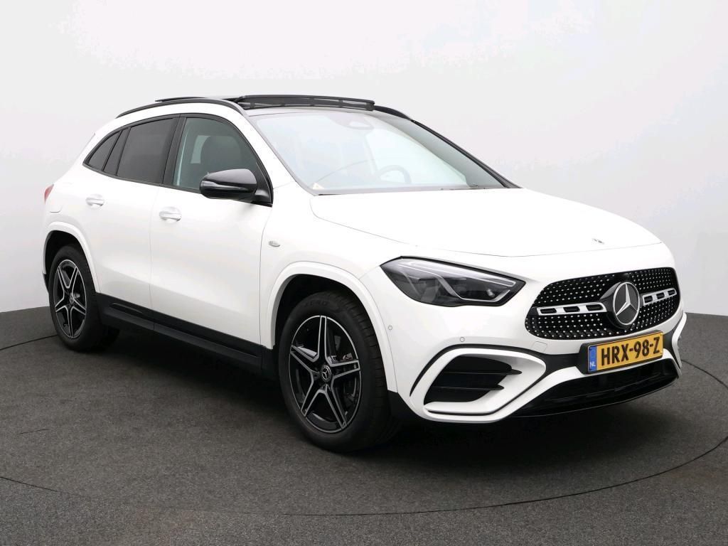Mercedes-Benz GLA 250 e Business Solution AMG | AHK Wegklapbaa imagem 3