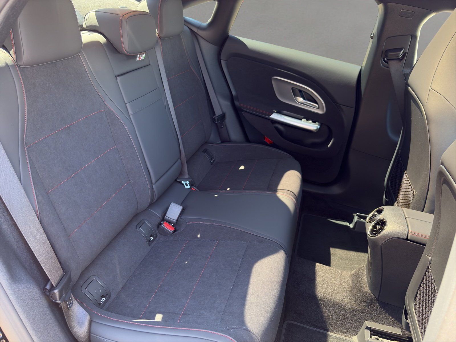 Fahrzeugabbildung Mercedes-Benz NEW! AMG Pano Memory Kamera Ambiente Totwinkel