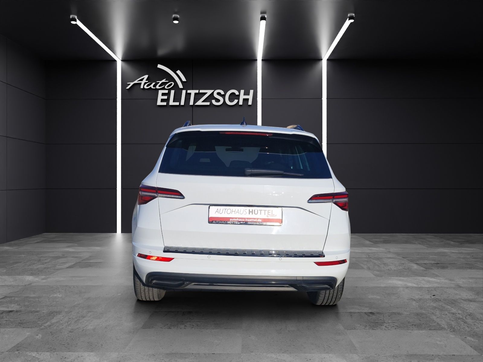 Fahrzeugabbildung SKODA Karoq TDI Sportline 4x4 Matrix PANO ACC Kamera36