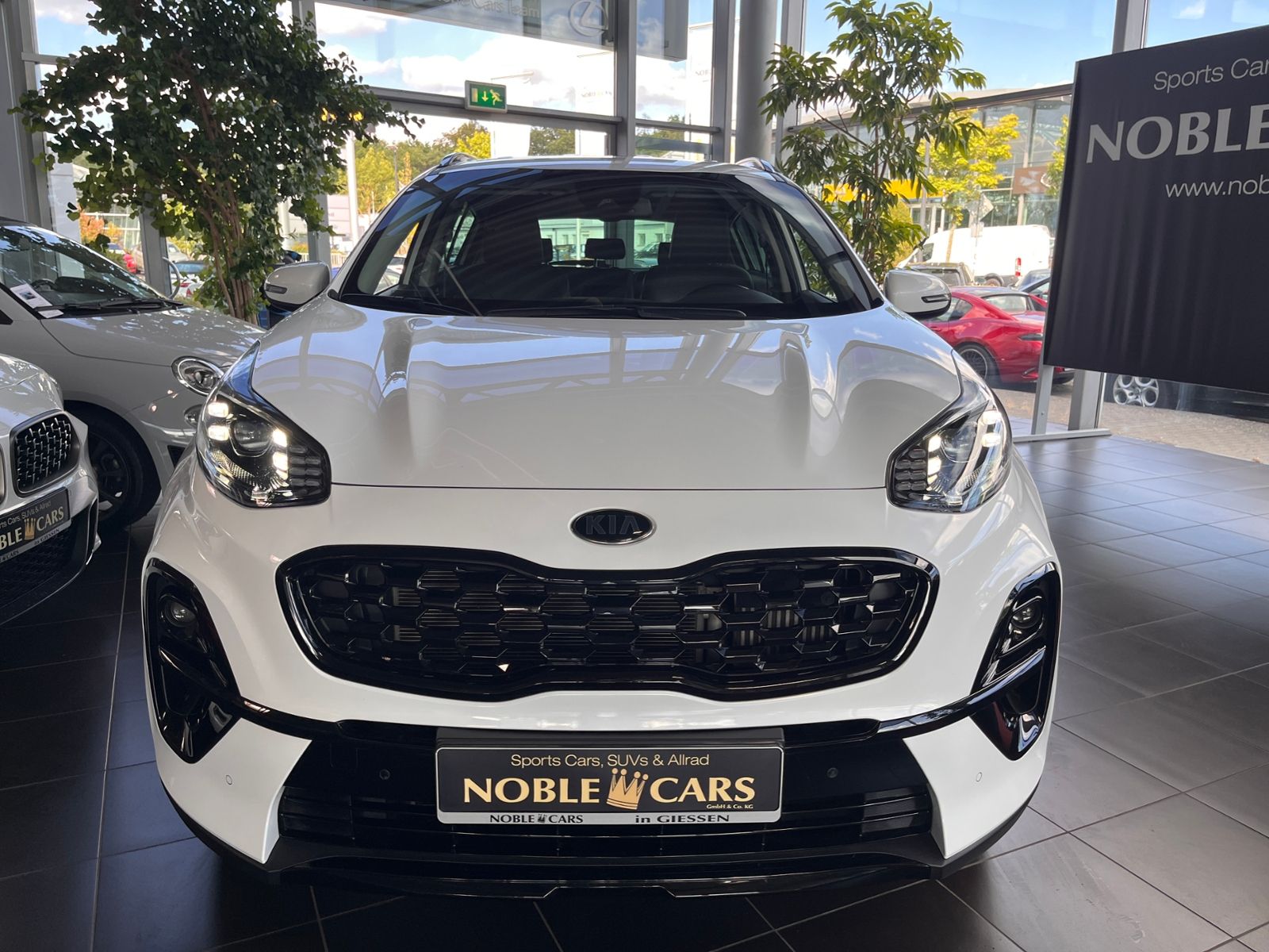 Fahrzeugabbildung Kia Sportage Black Edition 2WD LEDER LED NAV SHZ ALU