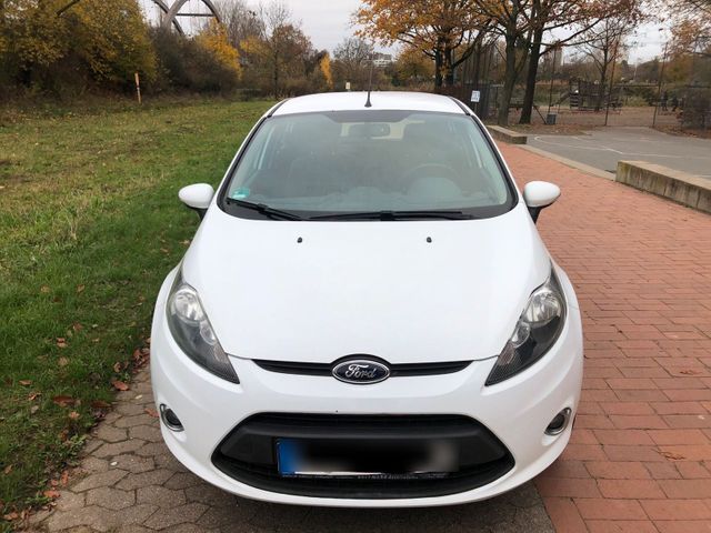 Ford Top Ford Fiesta 1,2 aus erster Hand TÜV ne...