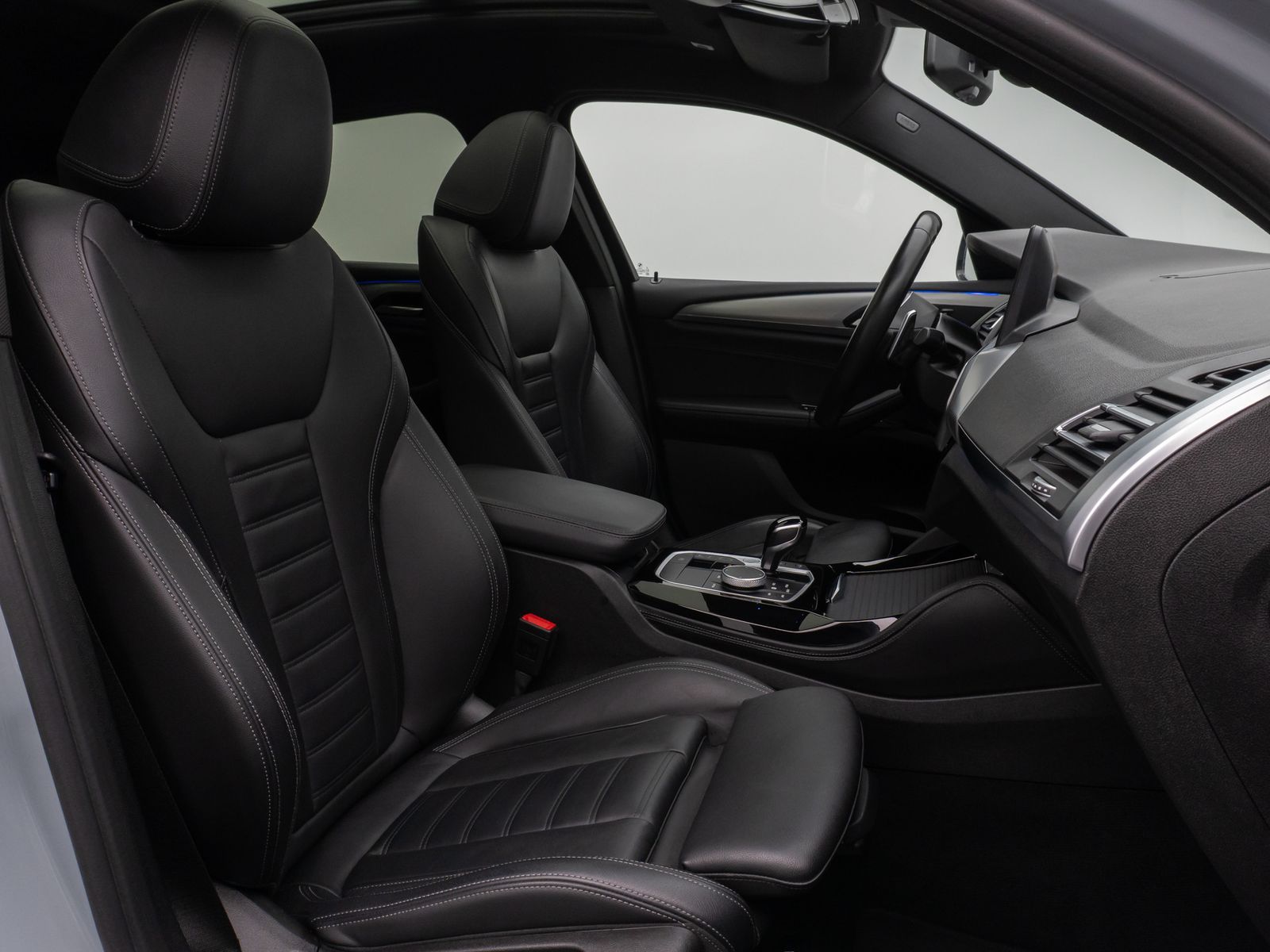 Fahrzeugabbildung BMW X4 xD30d M Sport Panorama Laser Kamera HUD HiFi