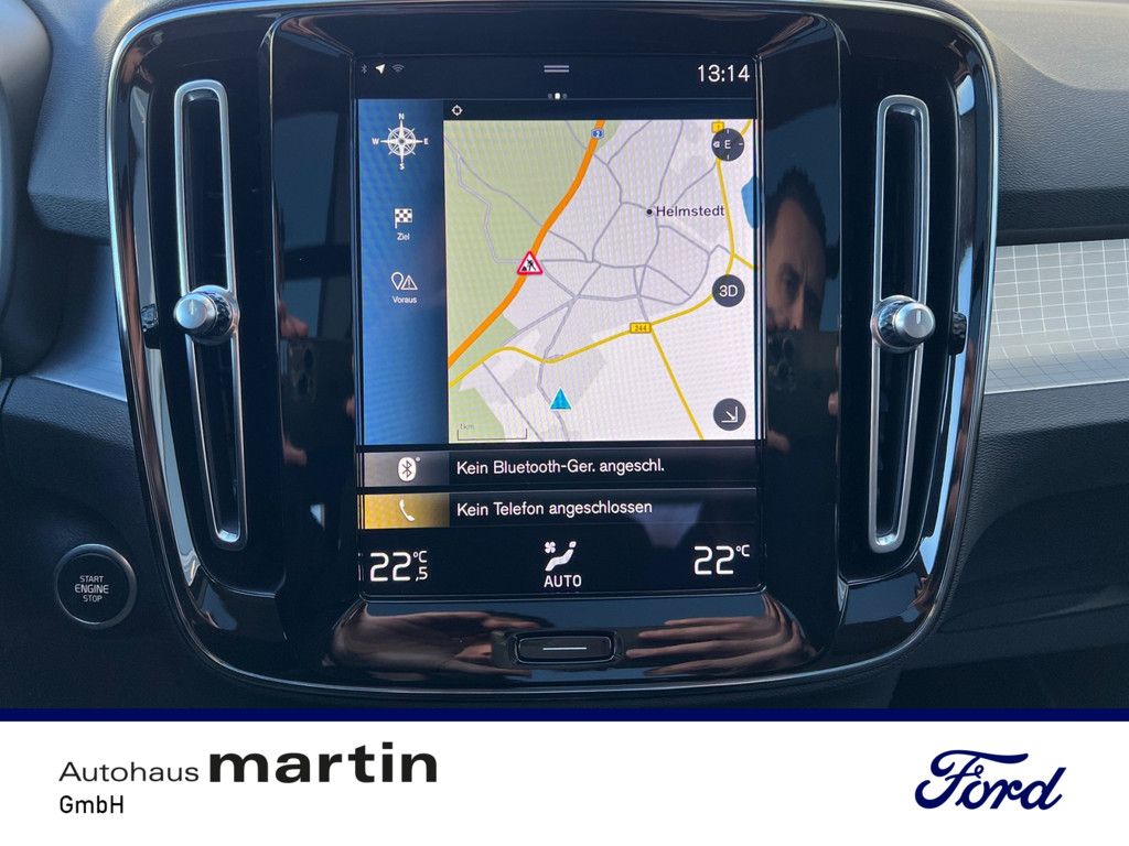 Fahrzeugabbildung Volvo XC40 1.5 R Design Expression Recharge Plug-In Hy