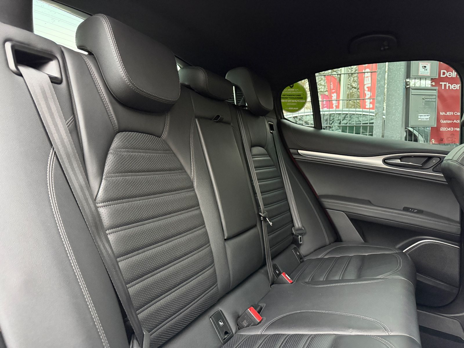 Fahrzeugabbildung Alfa Romeo Stelvio Veloce Q4*LED*LEDER*MEMO*SOUNDTHEATRE