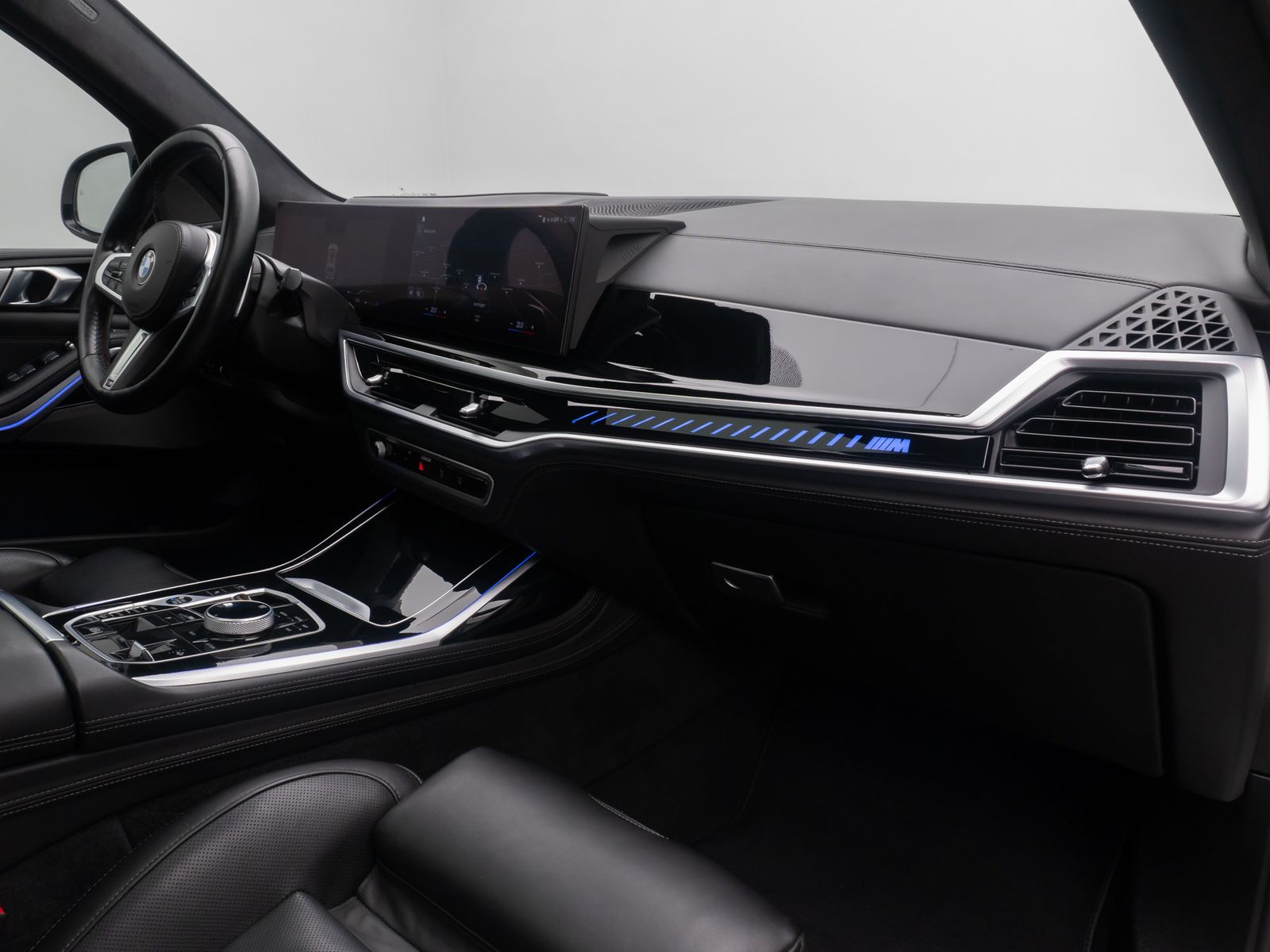 Fahrzeugabbildung BMW X7 M60i xD 360°SkyLounge Individual-Voll 23Zoll