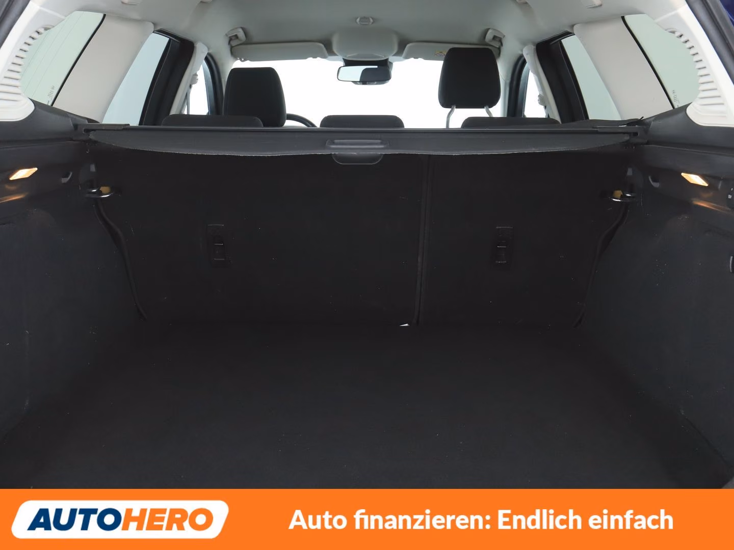 Ford Focus 1.0 EcoBoost Business*NAVI*TEMPO*PDC*SHZ*
