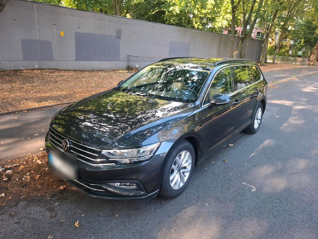 Image of Volkswagen Passat Variant