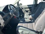 Volkswagen Touran 1.6 Trendline 7-SITZE AHK TÜV  - Volkswagen Touran mit Benzin-Antrieb: Kleinbus, 1.6