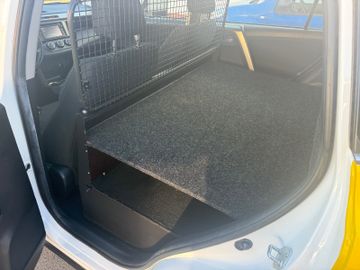 Toyota RAV 4 - 10