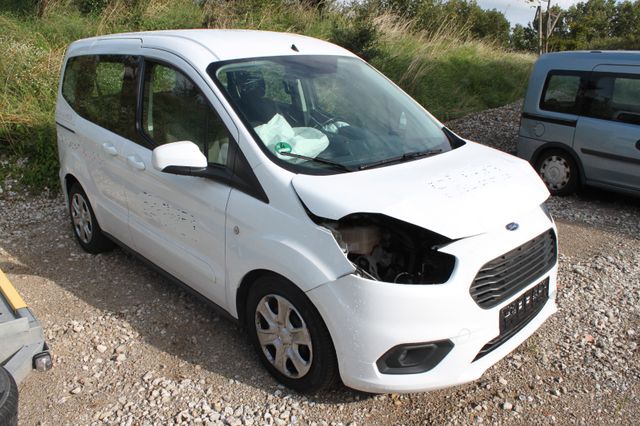 Ford Tourneo Courier Trend*Navi