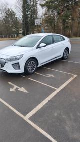 Hyundai IONIQ ELEKTRO Trend  - Hyundai IONIQ mit Elektro-Antrieb: Automatik