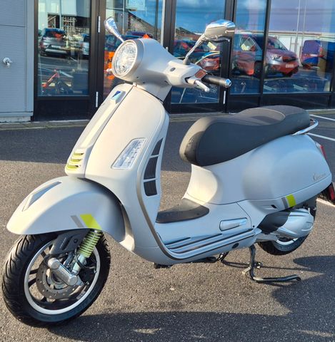 Vespa GTS 300 ABS Super Tech