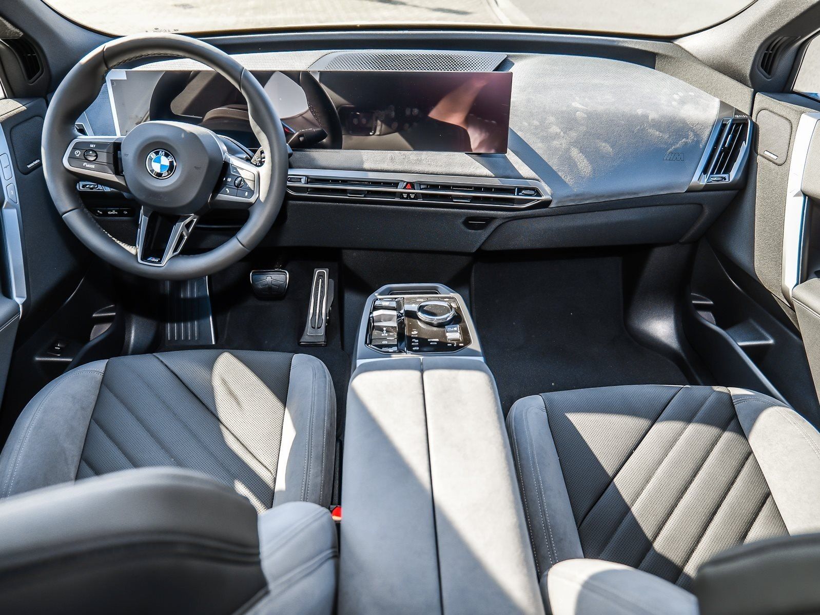 BMW iX - Bild 9