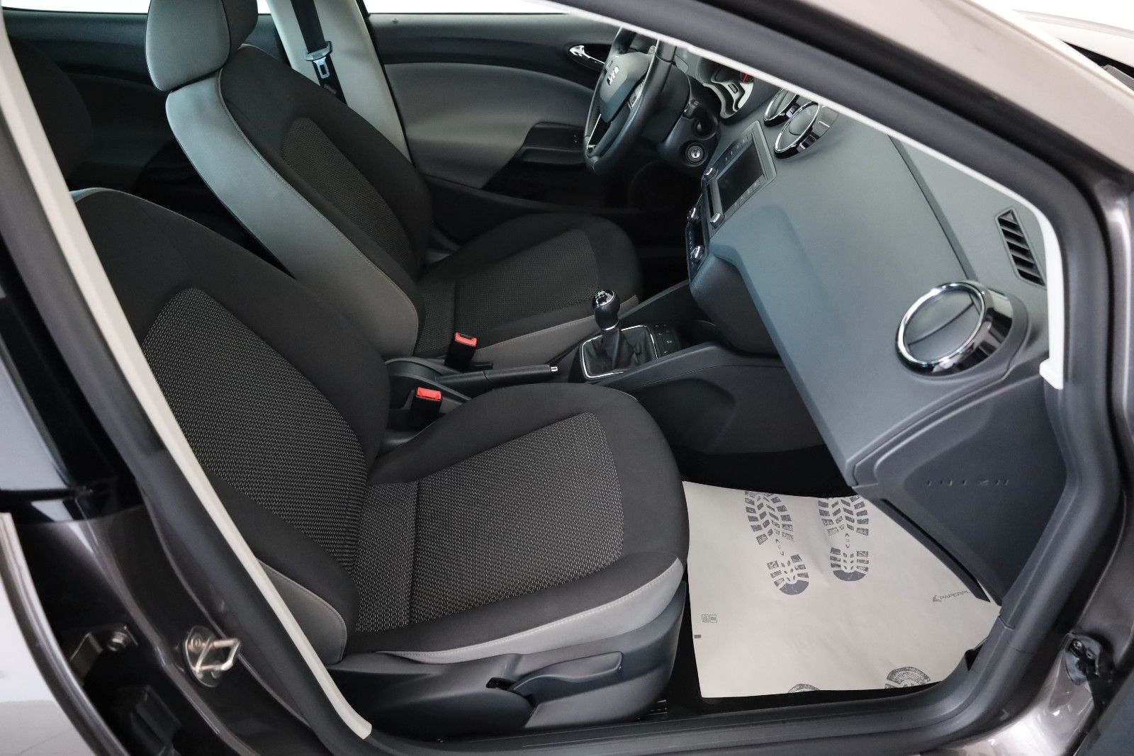 Fahrzeugabbildung SEAT Ibiza Style, SH,PDC,Klima,Tempomat,8fach bereift