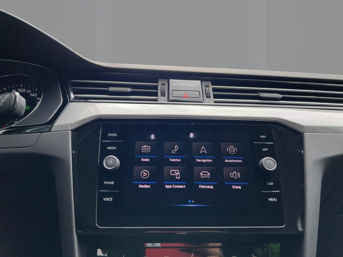 Volkswagen Passat Variant - Bild 14
