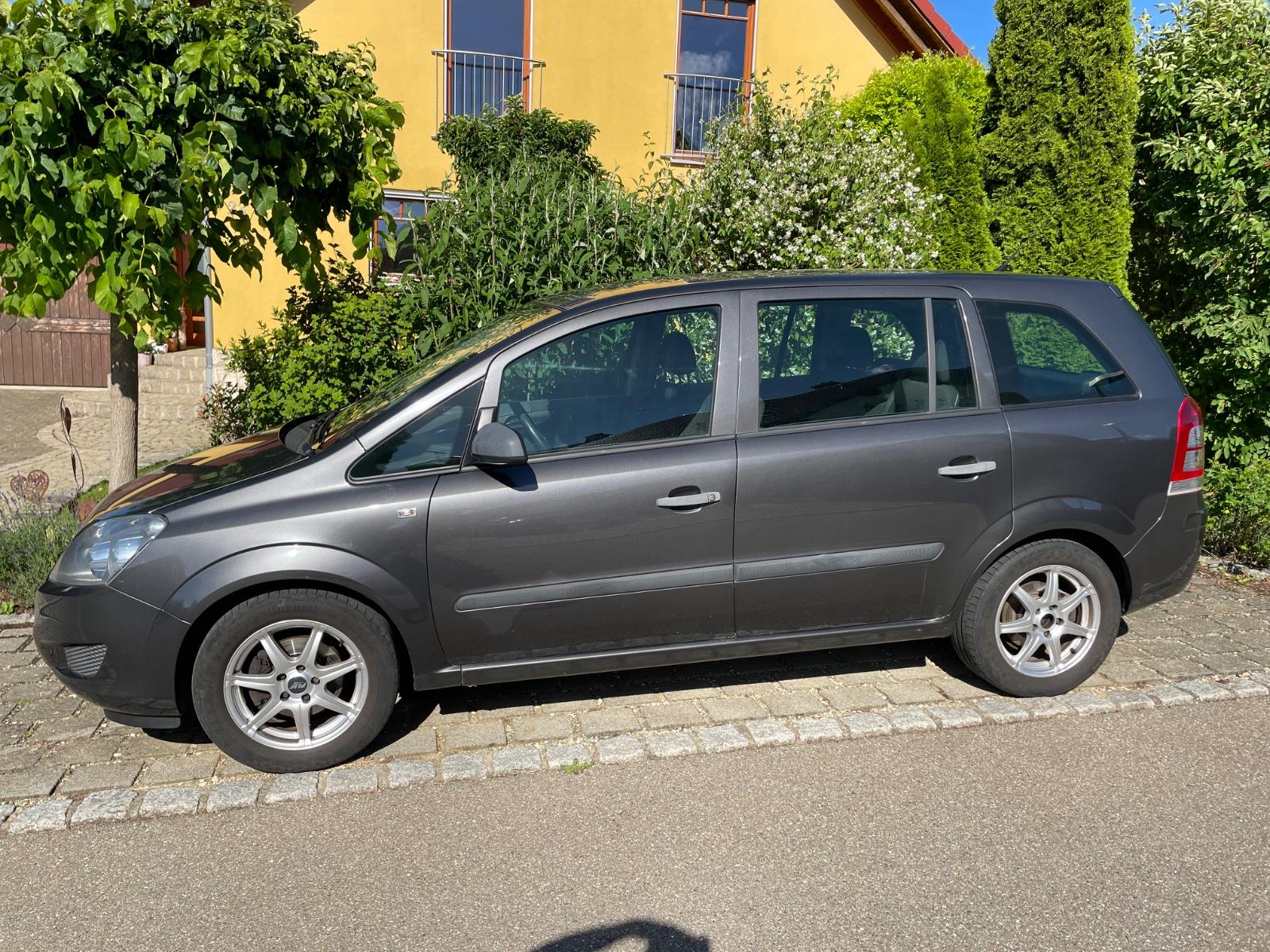 Opel Zafira, 2009