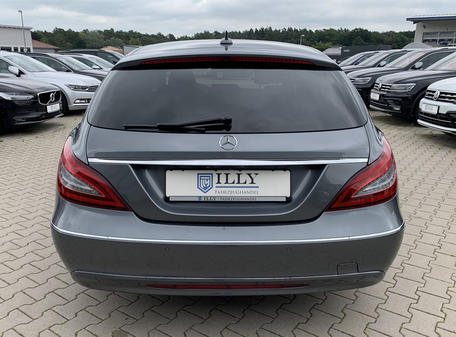 Fahrzeugabbildung Mercedes-Benz CLS 350 Shooting Brake BlueTEC*4Matic*Leder*LED*