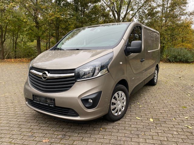 Opel Vivaro Kasten L1H1 aus 2. Hand / Navi / PDC / ..