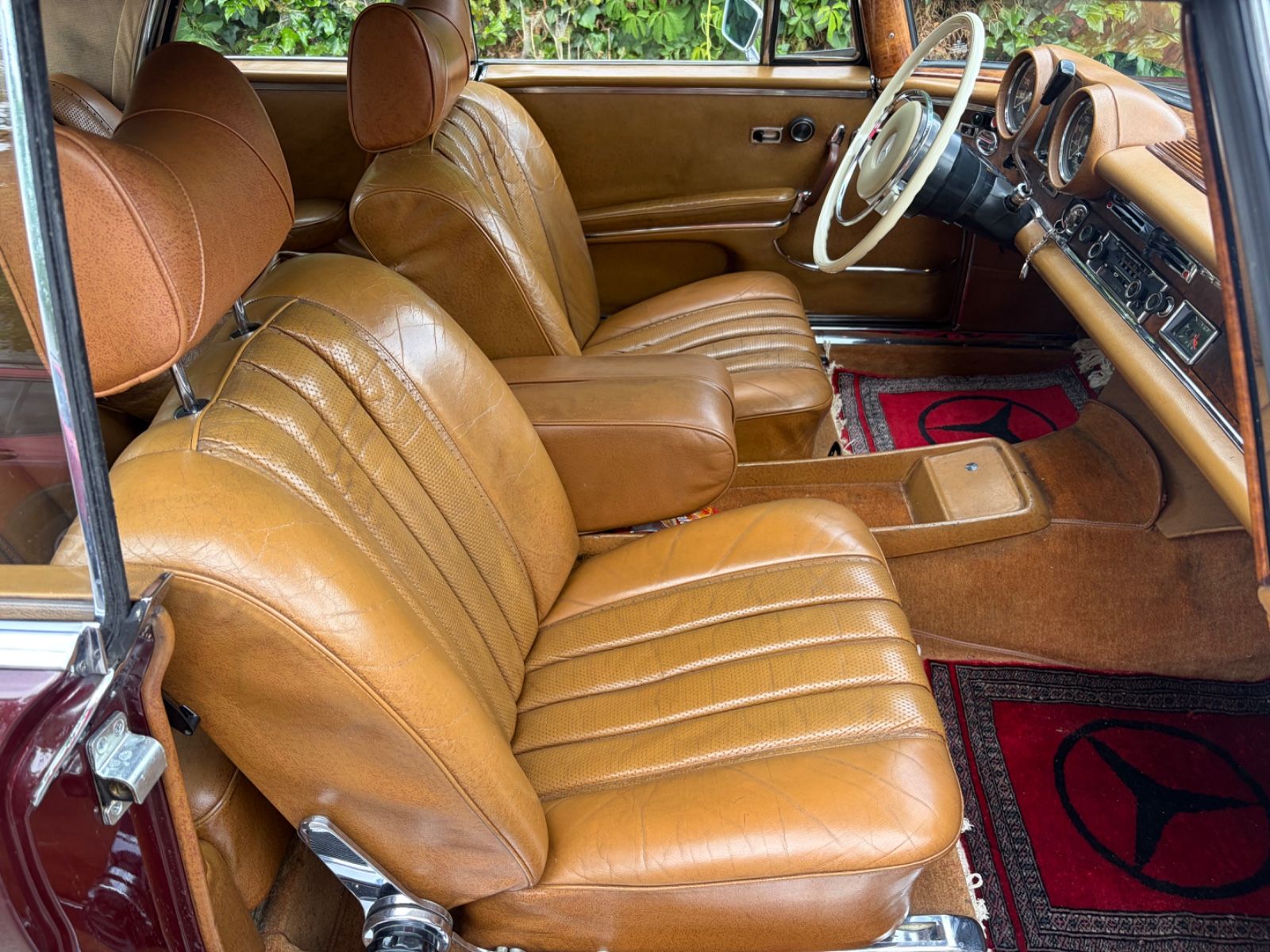 MERCEDES-BENZ 280 19